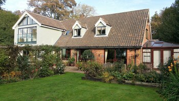 Drinkstone Park Bed & Breakfast and Gardens