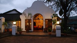 Hamilton Parks Country Lodge