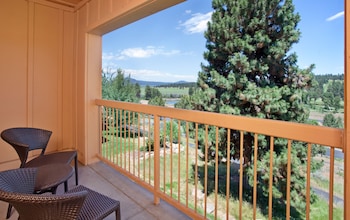 Room, 2 Queen Beds, Non Smoking, Golf View