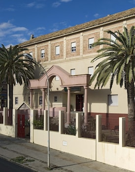 Albergue Inturjoven Huelva - Hostel Albergue Inturjoven Huelva - Hostel