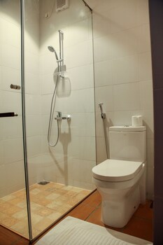 Standard Room with Treatments