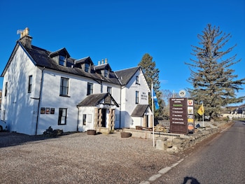 Roy Bridge Hotel, Roybridge