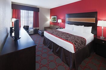 Room, 2 Queen Beds, Refrigerator & Microwave