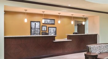 Summer Hill Inn & Suites in Missouri City, Texas