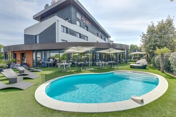 tarifs reservation hotels Le Colisée Hôtel & Spa