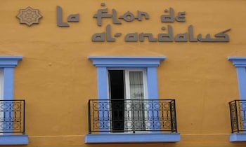 La Flor de Al-andalus La Flor de Al-andalus