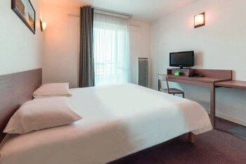 tarifs reservation hotels Appart'City Versailles Saint-Cyr-l'Ecole