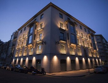 Nexus Valladolid Suites & Hotel Nexus Valladolid Suites & Hotel