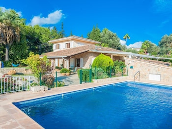 S'olivar - Villa for 8 People in Inca