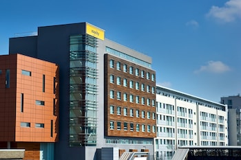 Staycity Aparthotels London Heathrow Staycity Aparthotels London Heathrow