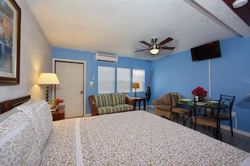 Paradise Cove Cottages