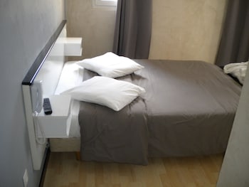 tarifs reservation hotels Hotel Victor Hugo