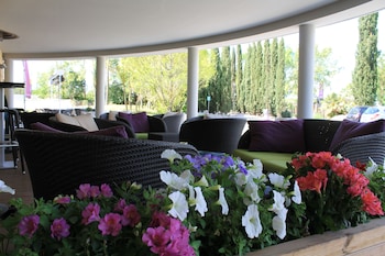 tarifs reservation hotels Residence Suite Home Aix-en-Provence Sud