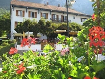 tarifs reservation hotels Les Acacias Bellevue