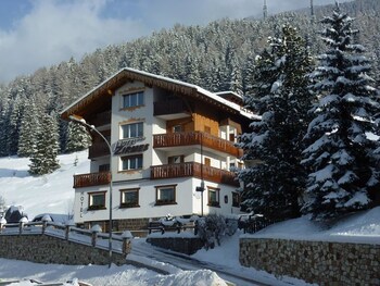 Hotel Ai Zirmes Hotel Ai Zirmes