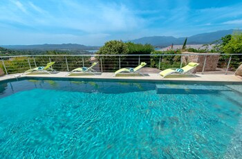 tarifs reservation hotels Private Hotel