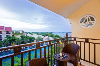 Deluxe Pool View Balcony