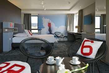 tarifs reservation hotels Hostellerie Pointe Saint-Mathieu, The Originals Collection