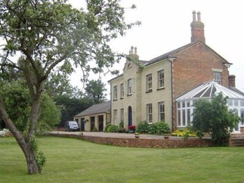 Woodleys Farm House Woodleys Farm House