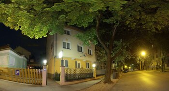 Hotel Corvin Hotel Corvin