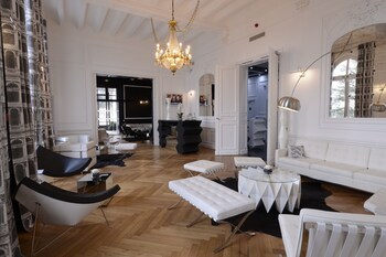 tarifs reservation hotels Art Hôtel Rochecorbon