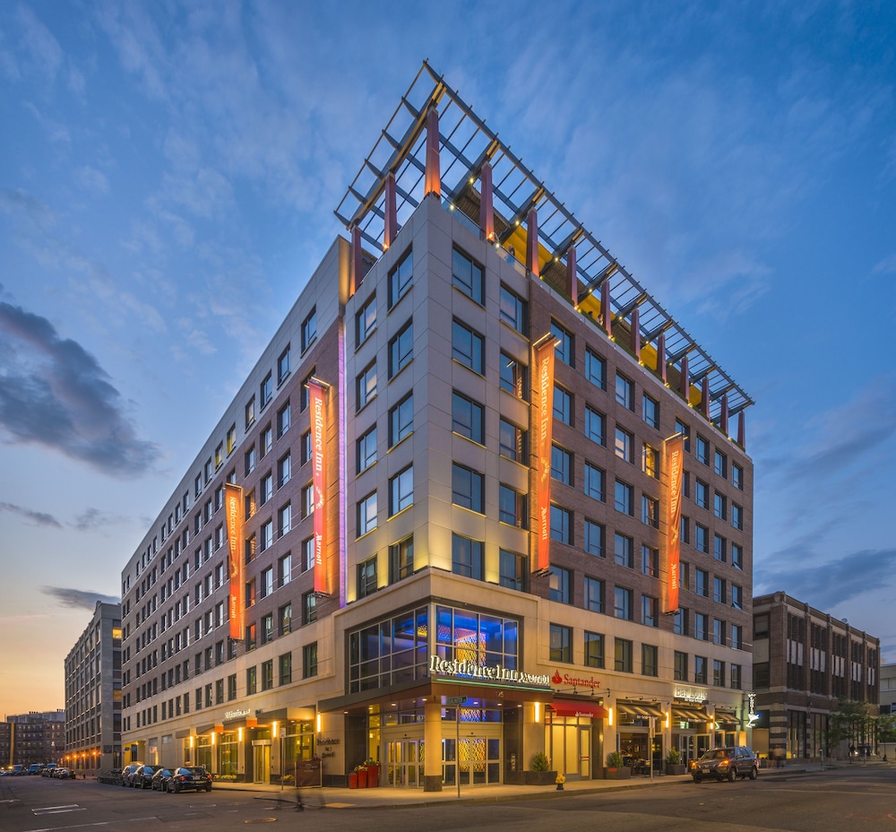 Residence Inn Boston Back Bay Fenway Ma 125 Brookline 02215 Hotel 1 Of 103