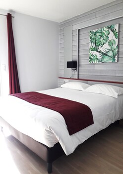 The Originals City, Hôtel Vamcel, Pau Ouest (Inter-Hotel) The Originals City, Hôtel Vamcel, Pau Ouest (Inter-Hotel)