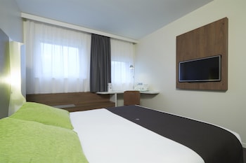 tarifs reservation hotels Campanile Hotel Lille Euralille