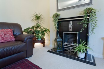 Poplar House Serviced Apartments Poplar House Serviced Apartments