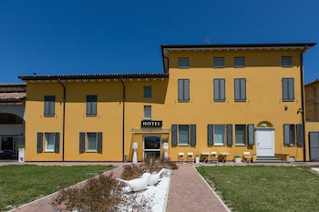 Hotel Forlanini52 Parma Hotel Forlanini52 Parma