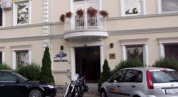 Tisza Alfa Hotel Tisza Alfa Hotel