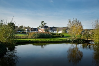 Sandford Springs Hotel & Golf Club Sandford Springs Hotel & Golf Club
