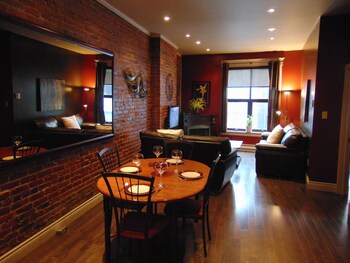 Downtown Executive Suites - Water Street Downtown Executive Suites - Water Street