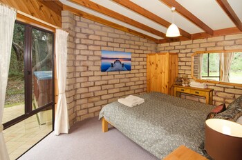 Yelverton Brook Eco Spa Retreat & Conservation Sanctuary Yelverton Brook Eco Spa Retreat & Conservation Sanctuary