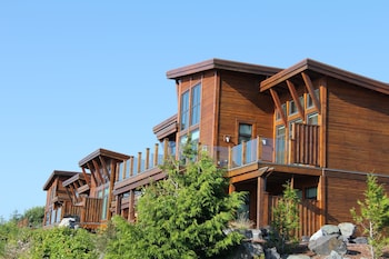 The Ridge by Natural Elements Rentals The Ridge by Natural Elements Rentals