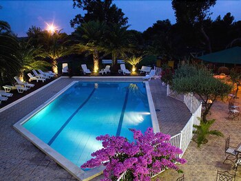 Tropic Hotel Tropic Hotel