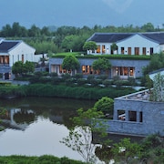 富春山居度假村