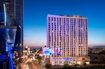 Residence Inn Los Angeles L.A. LIVE Residence Inn Los Angeles L.A. LIVE