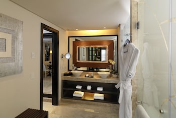 Family Concierge Junior Suite Ocean View