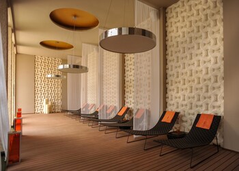 Family Concierge 1 Bedroom Suite Swim up
