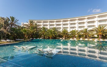 TUI BLUE OCEANA SUITES " Adults Only" TUI BLUE OCEANA SUITES " Adults Only"
