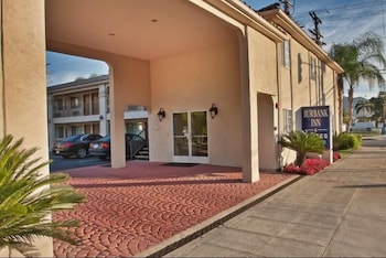 Burbank Inn and Suites in Burbank, California