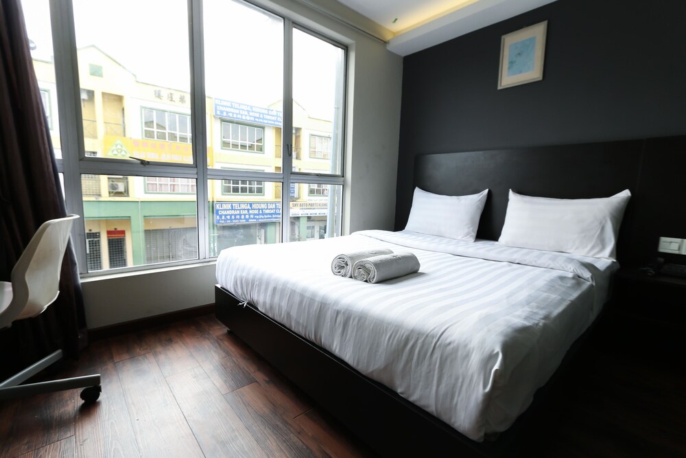 The Canvas Hotel, Klang Price, Address & Reviews
