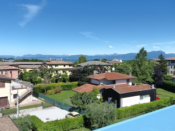 Meet Gardalake Hostel Meet Gardalake Hostel