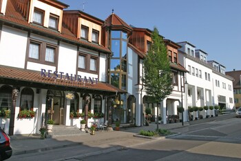 Hotel & Restaurant Goldener Pflug Hotel & Restaurant Goldener Pflug
