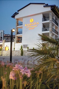 Ramada Resort by Wyndham Akbuk Ramada Resort by Wyndham Akbuk