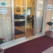 格拉西亞飯店