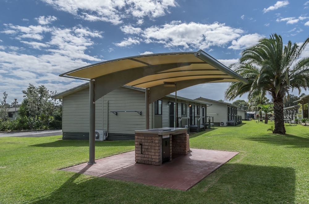 Wollongong Surf Leisure Resort, Wollongong Resort Price, Address & Reviews