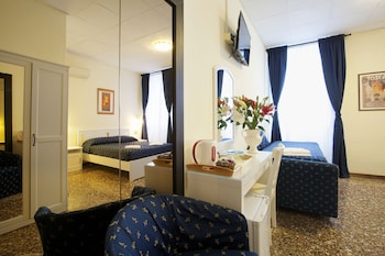 Lyric Hotel Levanto Lyric Hotel Levanto