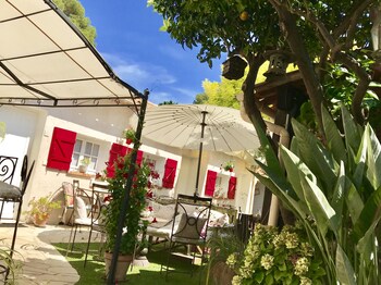 tarifs reservation hotels La Jabotte